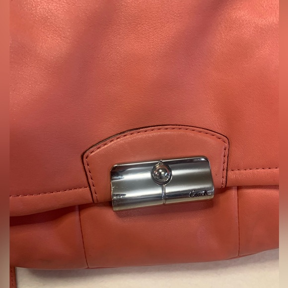Coach Vintage Coral Crossbody purse - Picture 12 of 12